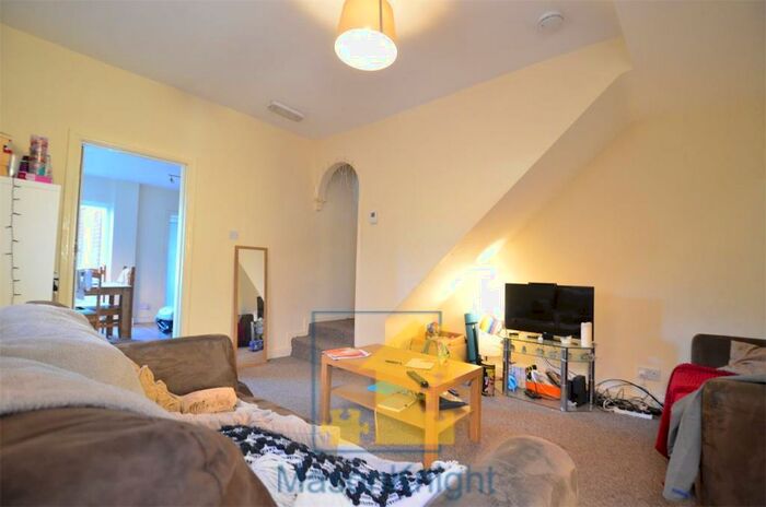 4 Bedroom End Of Terrace House To Rent In Selly Oak, Birmingham, B29