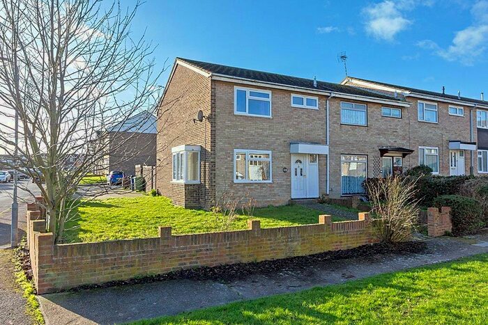 3 Bedroom End Of Terrace House To Rent In Peregrine Drive, Sittingbourne, Kent, ME10