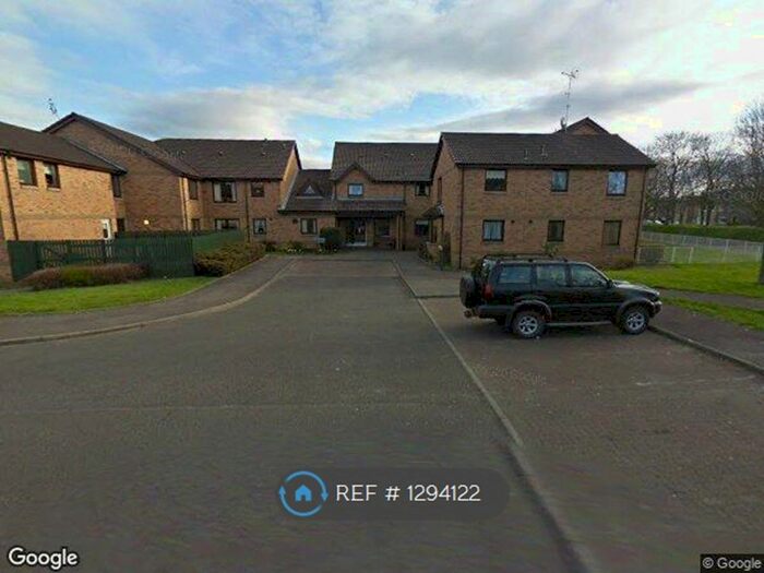 2 Bedroom Flat To Rent In Morar Court, Grangemouth FK3