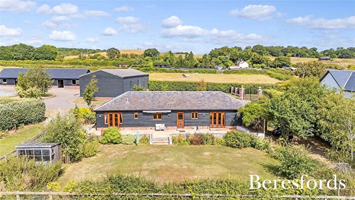 2 Bedroom Bungalow To Rent In Ramsden Park Road, Ramsden Bellhouse, CM11