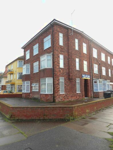 1 Bedroom Flat To Rent In Park Avenue, Lincolnshire, Skegness, PE25