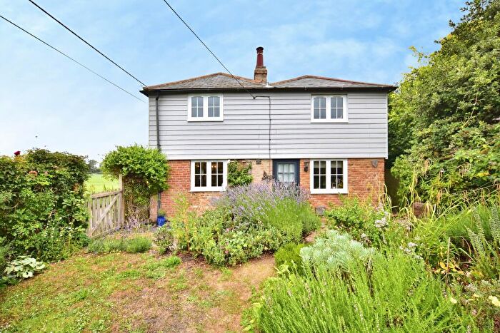 3 Bedroom Cottage For Sale In Luddenham, Faversham, ME13
