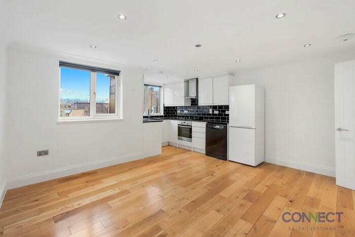 2 Bedroom Flat To Rent In Mountgrove Road, London, N5