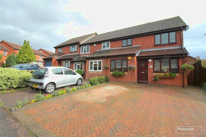 3 Bedroom Semi-Detached House To Rent In The Campions, Borehamwood, WD6