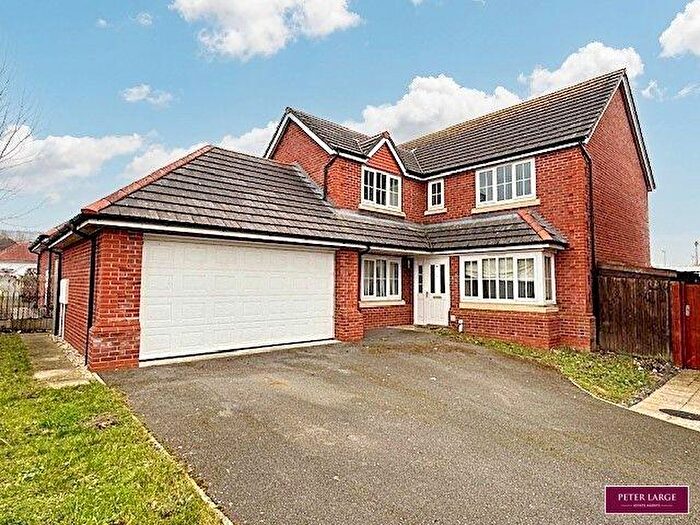 4 Bedroom Detached House For Sale In Clos St Ffransis, Prestatyn, Denbighshire, LL19