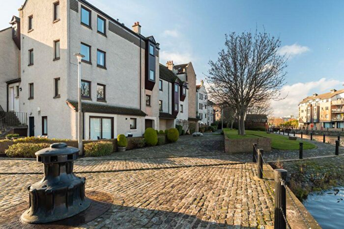 2 Bedroom Flat For Sale In / Sandport, Edinburgh, EH6