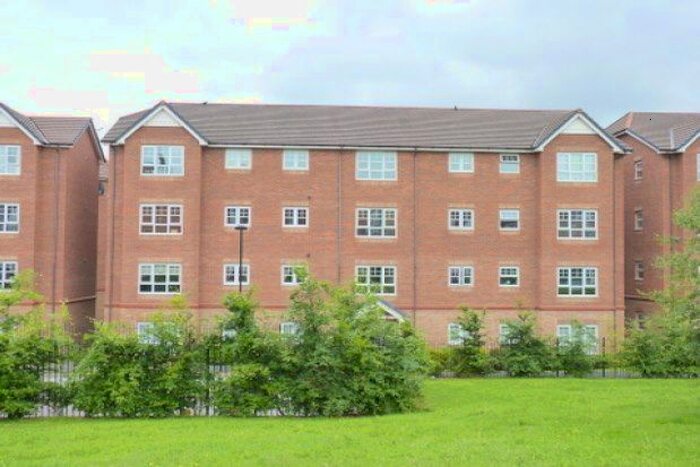 3 Bedroom Flat To Rent In Maxwell Court, Birkenhead, CH42