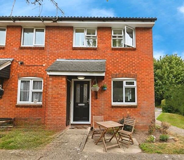 1 Bedroom Maisonette For Sale In Hazebrouck Road, Faversham, ME13