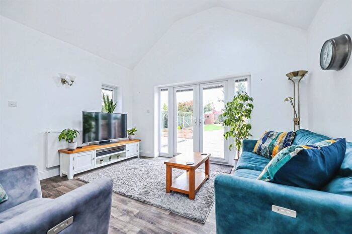 2 Bedroom Detached Bungalow For Sale In Wagstaff Lane, Jacksdale, Nottingham, NG16