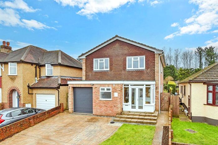 4 Bedroom Detached House For Sale In Stag Leys, Ashtead, Surrey, KT21