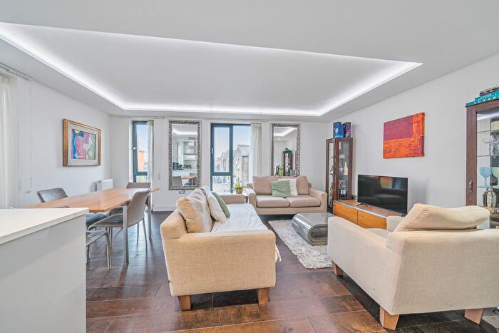 3 Bedroom Flat For Sale In Lillie Road, London, SW6