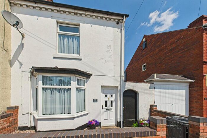 2 Bedroom End Of Terrace House To Rent In Bridgnorth Road, Wollaston, DY8