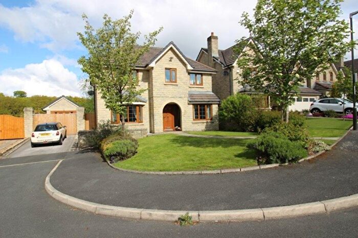 4 Bedroom Detached House For Sale In Kilmory Fold, Old Glossop, Glossop, SK13