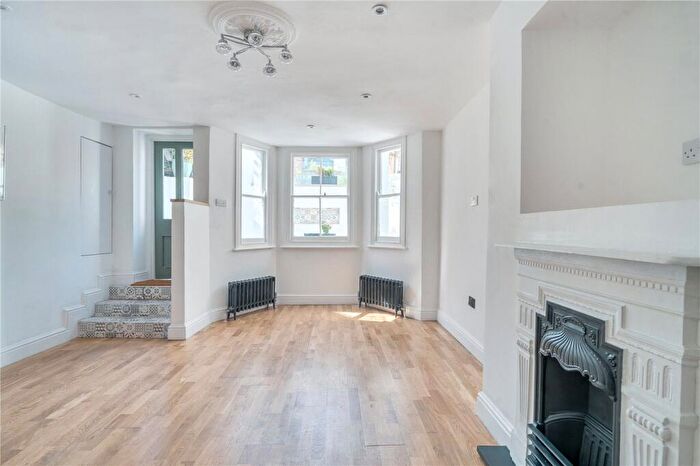 1 Bedroom Apartment For Sale In Devonshire Road, London, SE23