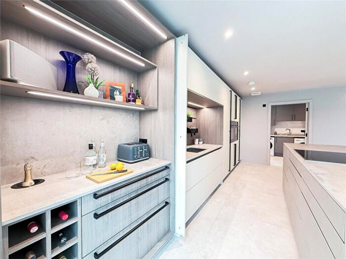 4 Bedroom Detached House For Sale In Sussex Avenue, Didsbury, M20