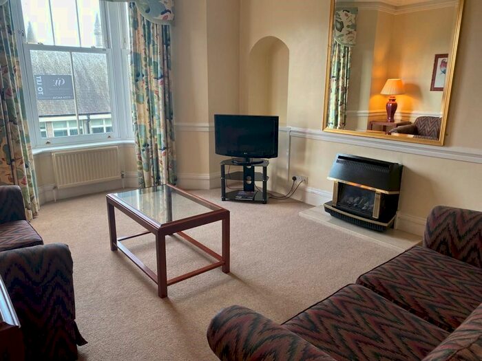 3 Bedroom Flat To Rent In Whitehall Place, Rosemount, Aberdeen AB25