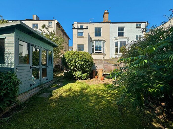 1 Bedroom Flat To Rent In Old Shoreham Road, Brighton, BN1