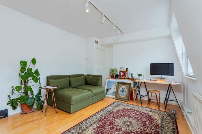 1 Bedroom Flat To Rent In Neal Street, London, WC2H