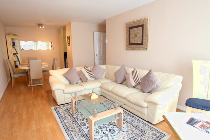 2 Bedroom Flat To Rent In Hanson Park, Dennistoun, G31