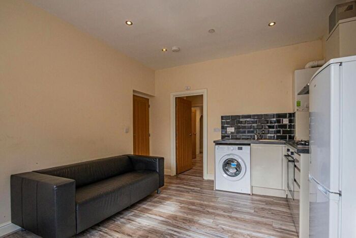 1 Bedroom Private Halls To Rent In Colum Road, Cathays, CF10