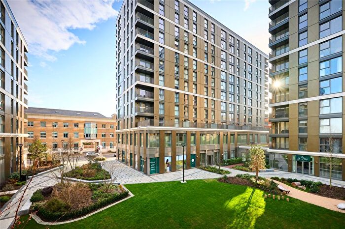 1 Bedroom Flat For Sale In Eden Grove, Fairfield Avenue, Staines-Upon-Thames, Surrey, TW18