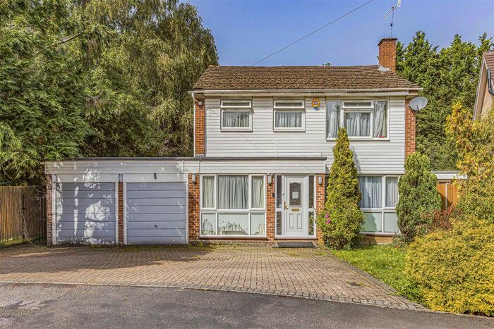 5 Bedroom Detached House To Rent In The Heath, Radlett, WD7