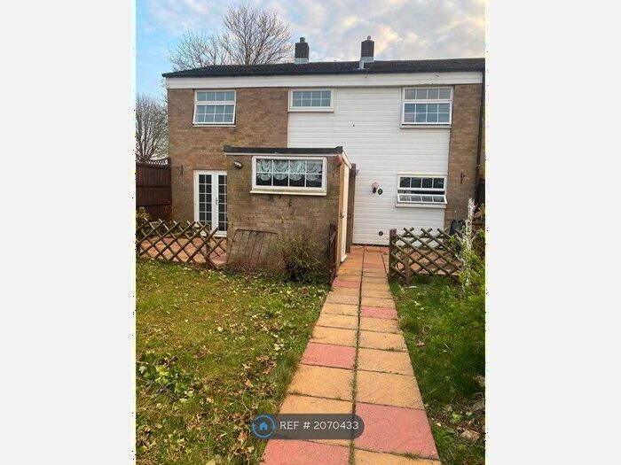 4 Bedroom End Of Terrace House To Rent In Wisden Road, Stevenage, SG1
