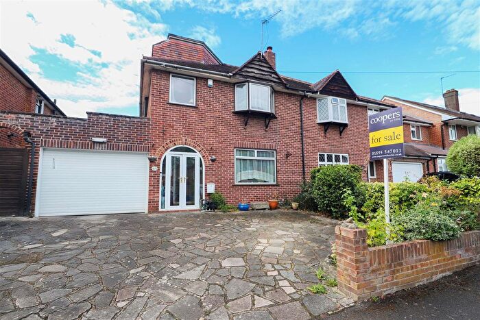 4 Bedroom Semi-Detached House For Sale In Campden Road, Ickenham, UB10