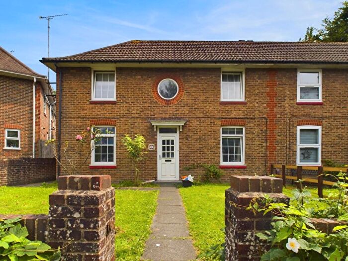 5 Bedroom Semi-Detached House To Rent In The Highway, Brighton, BN2