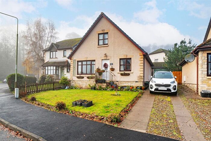 3 Bedroom Detached House For Sale In Mackenzie Drive, Almondbank, Perth, PH1