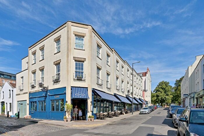 1 Bedroom Flat To Rent In Gloucester Street, Clifton, Bristol, Somerset, BS8