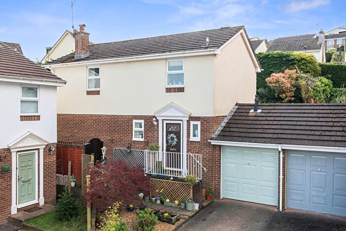 4 Bedroom Semi Detached House For Sale In Spencer Drive, Tiverton, Devon, EX16