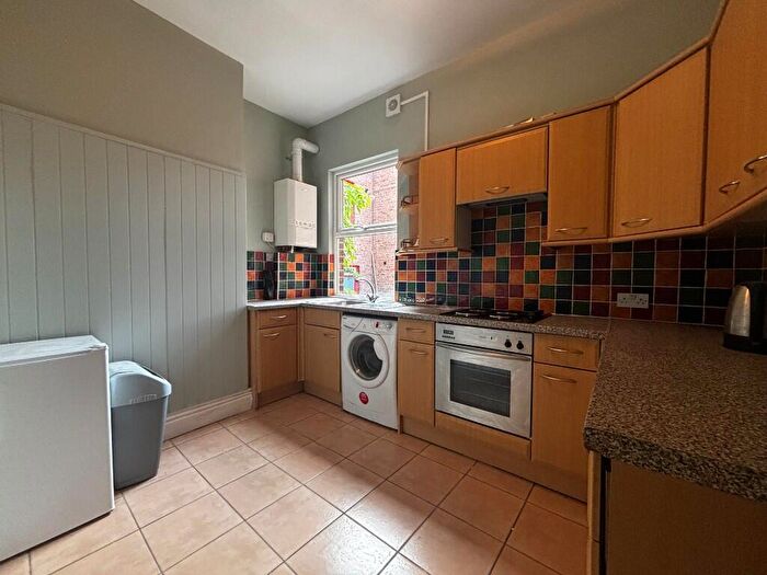 1 Bedroom Flat To Rent In Chichester Street, Chester, Cheshire, CH1