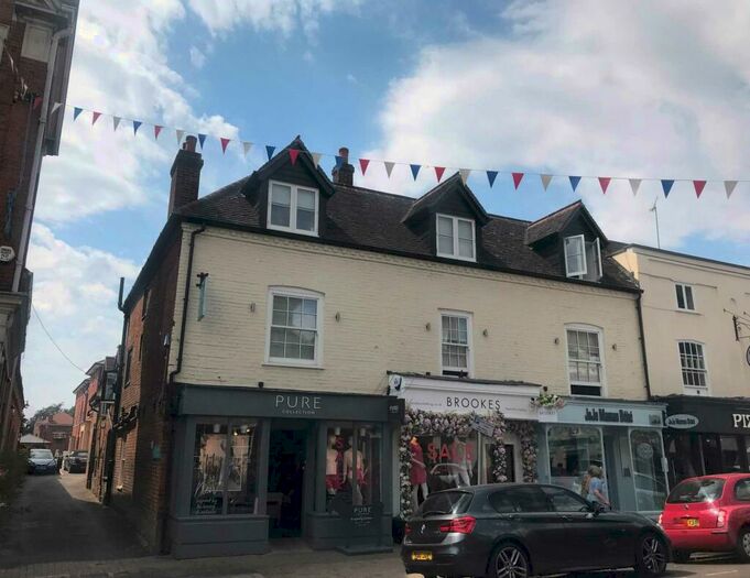 2 Bedroom Apartment To Rent In Marlow Town Centre, SL7