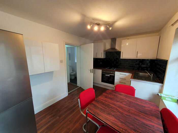 3 Bedroom Terraced House To Rent In Richmond Avenue, Leeds, West Yorkshire, LS6