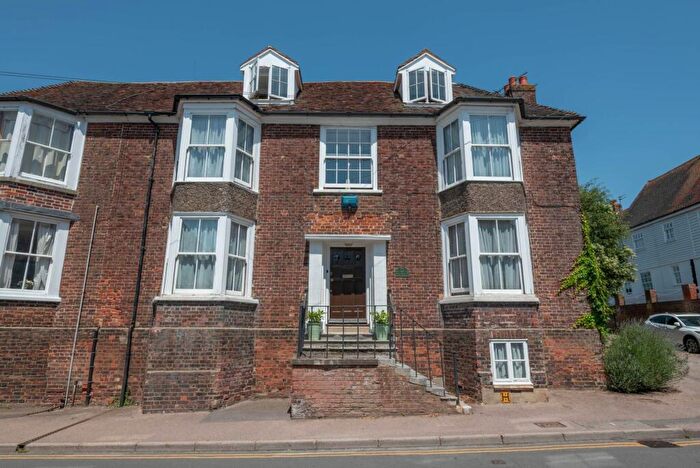 5 Bedroom Semi-Detached House For Sale In The Street, Ash, CT3