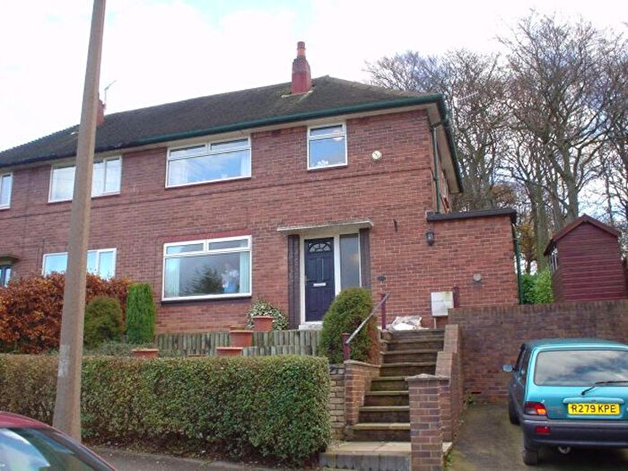3 Bedroom House To Rent In Foxcroft Mount, Leeds, LS6