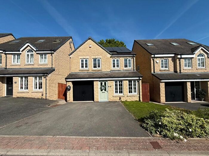 5 Bedroom Detached House For Sale In Plantation Drive, Heaton, Bradford, BD9