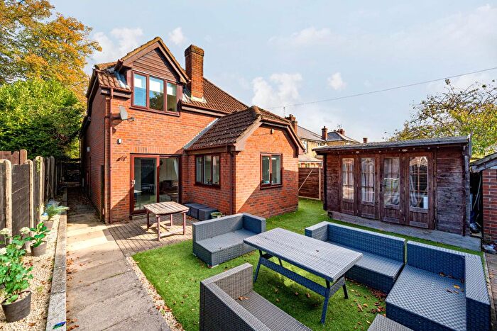 4 Bedroom Detached House To Rent In Weyhill Road, Andover, Hampshire, SP10