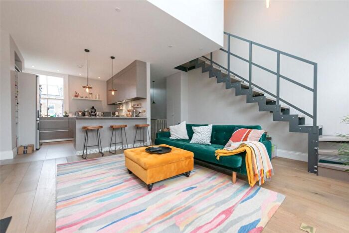 2 Bedroom Apartment To Rent In Burns Road, London, NW10