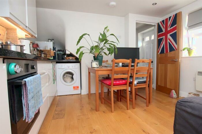 1 Bedroom House To Rent In Locksbrook Road, Bath, BA1