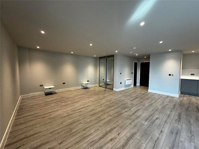 Apartment To Rent In Thames Valley, Wokingham Road, Bracknell, Berkshire, RG42