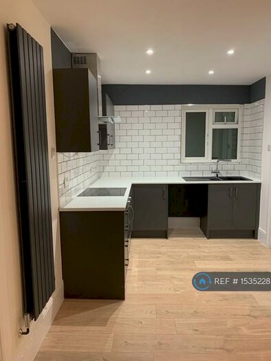 1 Bedroom Flat To Rent In Waterlooville, Waterlooville, PO8