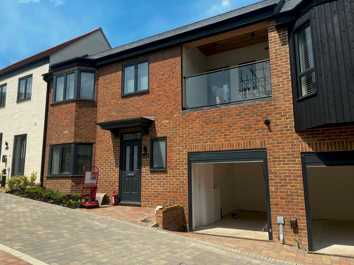 2 Bedroom House To Rent In Denmark Place, Tring, HP23