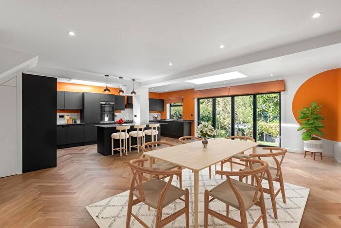 4 Bedroom Semi Detached House For Sale In Jasper Road, Crystal Palace, London, SE19