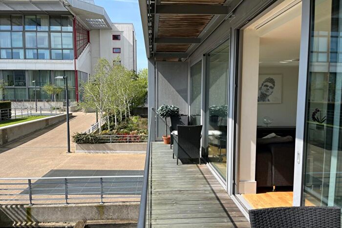 2 Bedroom Flat To Rent In Highbury Stadium Square, London - Epc Rating B, N5