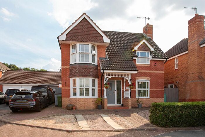 4 Bedroom Detached House For Sale In Cranborne Chase, Swindon, SN25