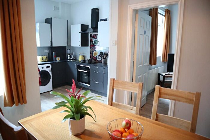 5 Bedroom House To Rent In Egerton Road, Liverpool, Merseyside, L15