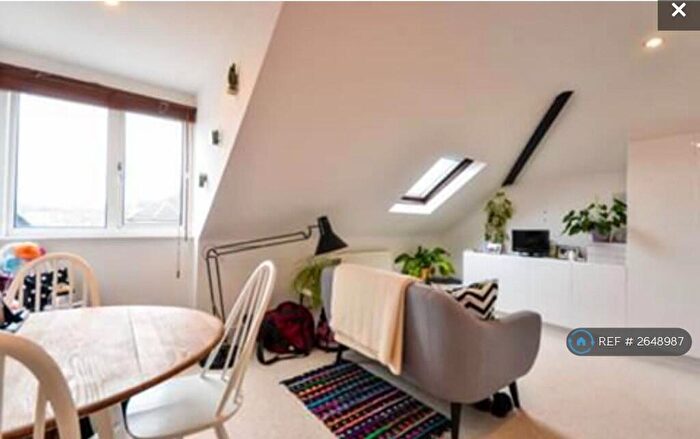 1 Bedroom Flat To Rent In Cambridge Road, Bromley, BR1