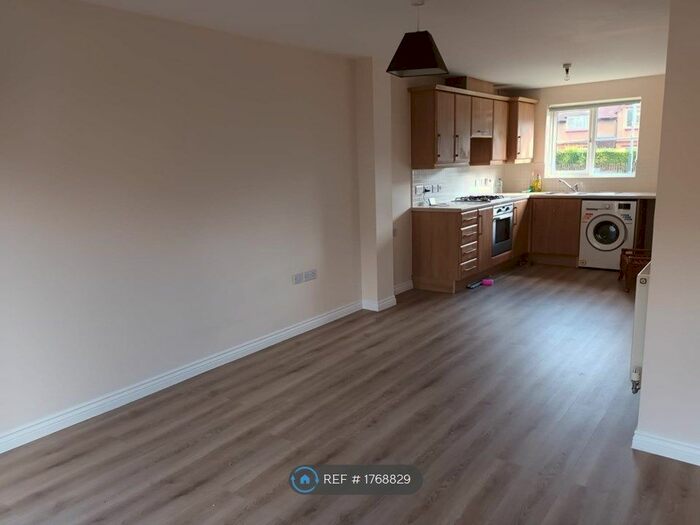 3 Bedroom Terraced House To Rent In Bilton Road, Rugby, CV22